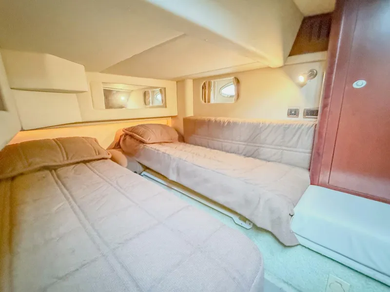 Slide: The Image of Sea Ray 44 Sedan Bridge 2008 - 15