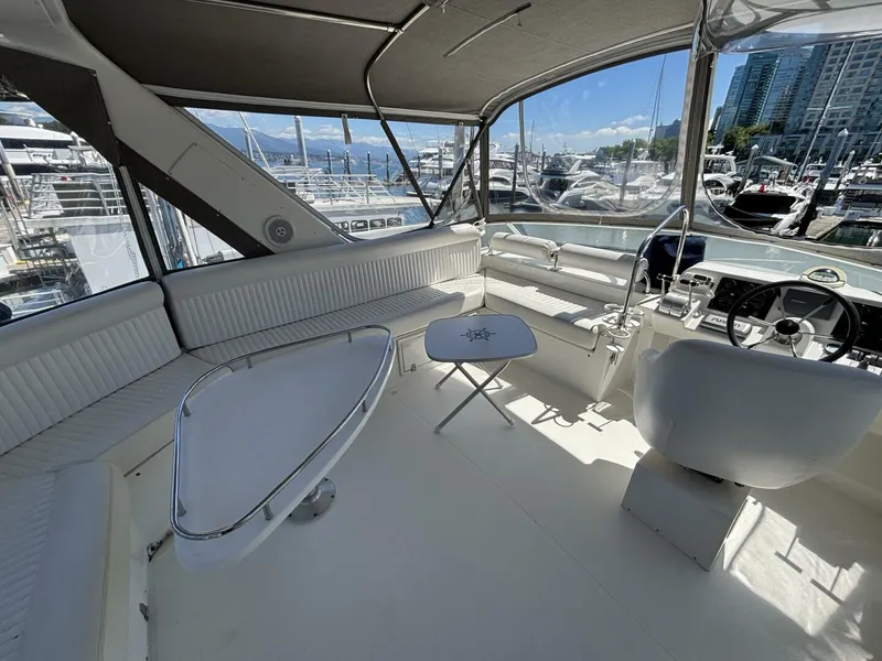Slide: The Image of Navigator 4400 pilot house 2004 - 19