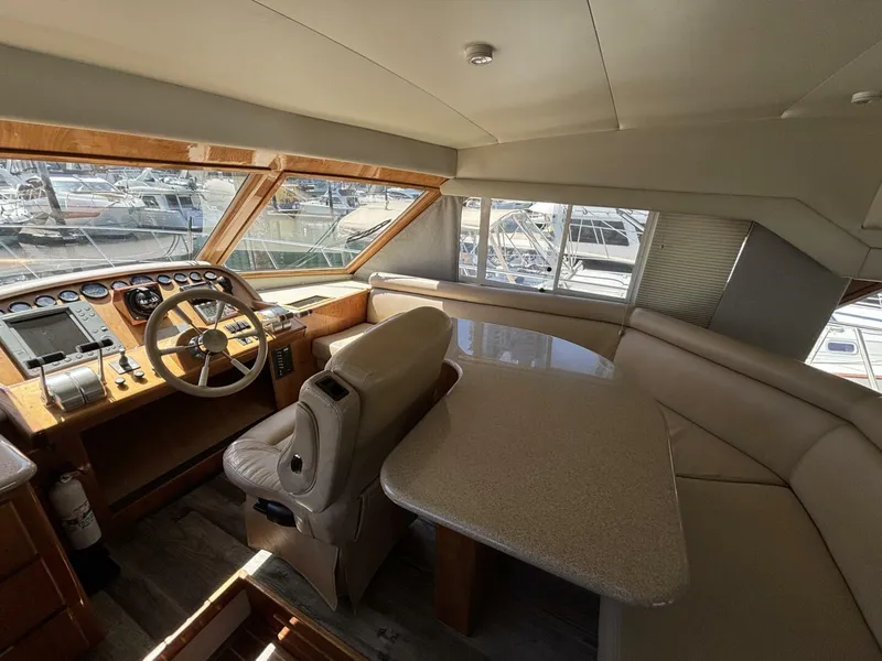 Slide: The Image of Navigator 4400 pilot house 2004 - 5