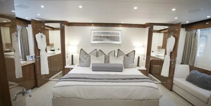 Slide: The Image of Hargrave Raised Pilothouse 2017 - 14