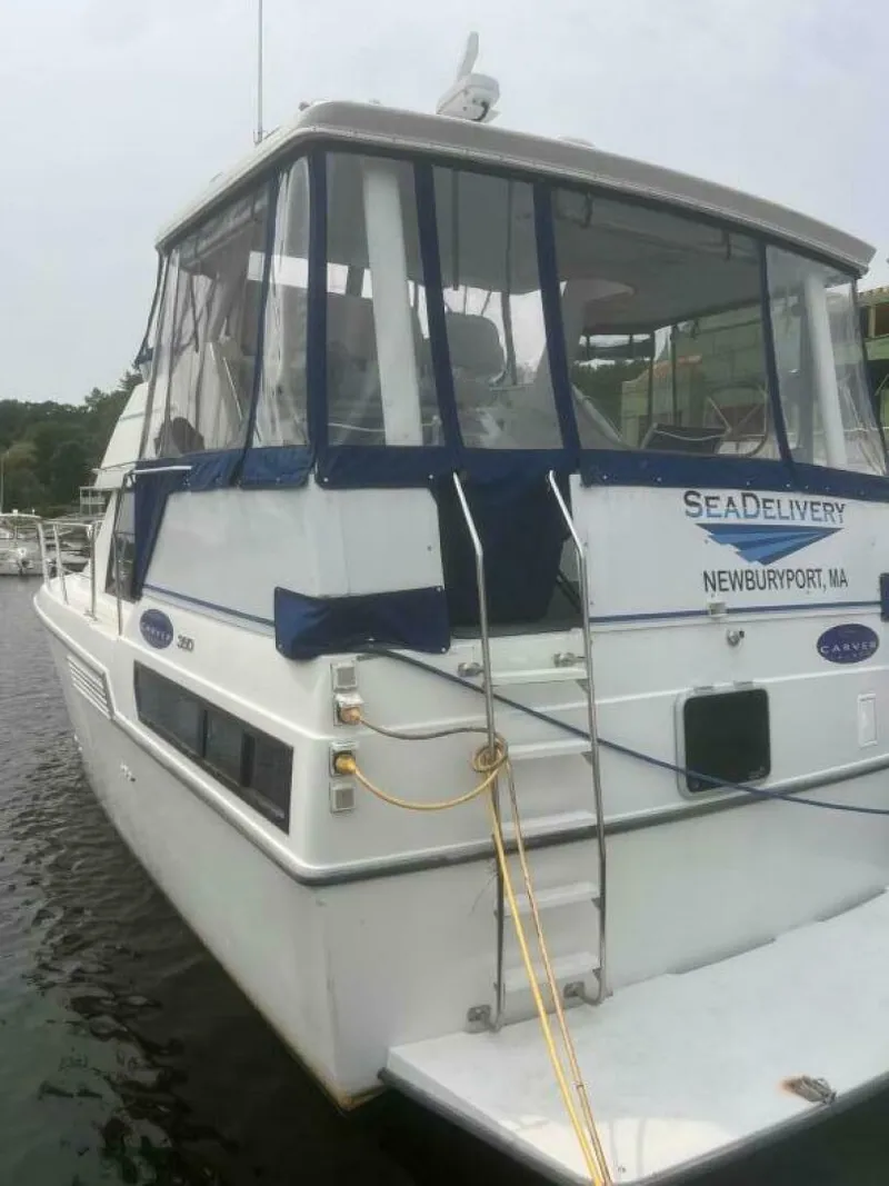 Slide: The Image of Carver Yachts Aft Cabin Motor Yacht 1994 - 4