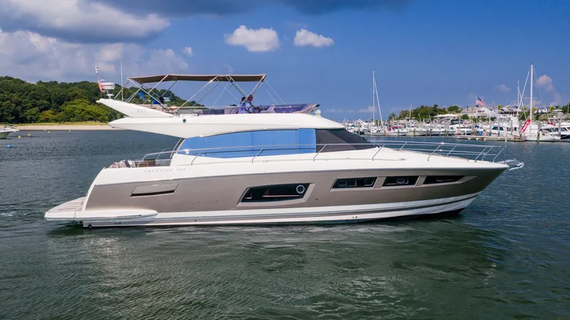 The Image of Prestige 550 Flybridge 2014 - 0