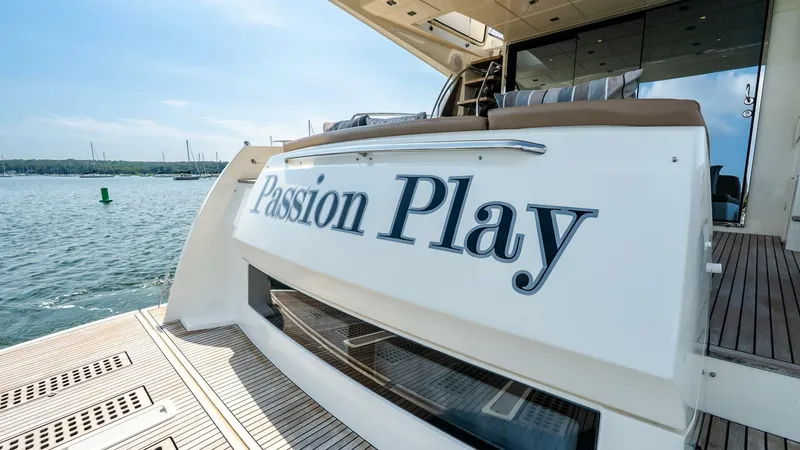 Slide: The Image of Prestige 550 Flybridge 2014 - 13
