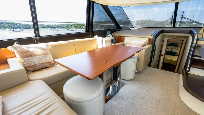 Slide: The Image of Prestige 550 Flybridge 2014 - 26