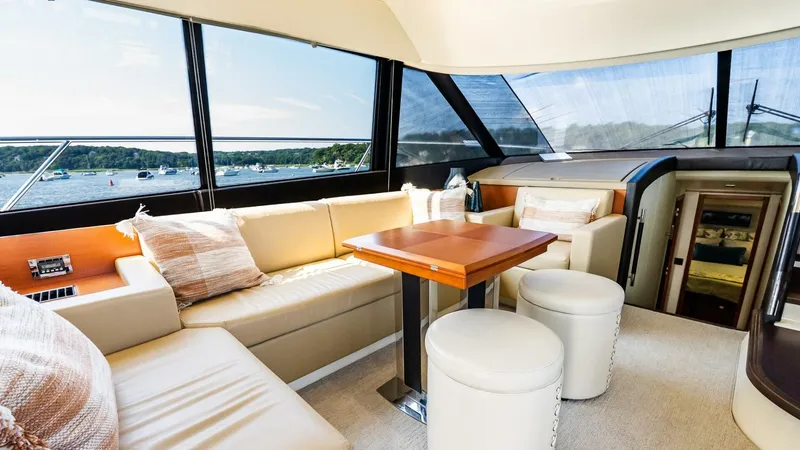 Slide: The Image of Prestige 550 Flybridge 2014 - 28