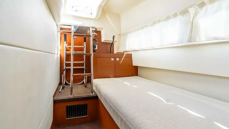 Slide: The Image of Prestige 550 Flybridge 2014 - 51