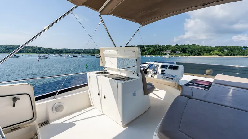 Slide: The Image of Prestige 550 Flybridge 2014 - 56