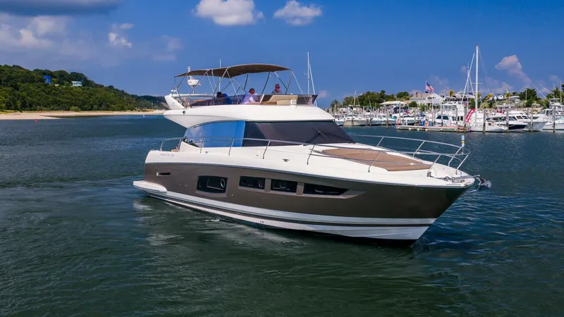Slide: The Image of Prestige 550 Flybridge 2014 - 6