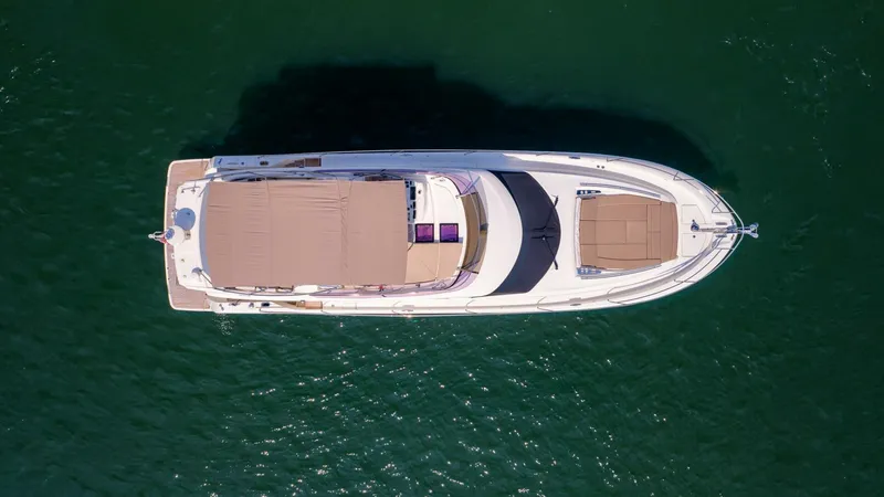 Slide: The Image of Prestige 550 Flybridge 2014 - 7
