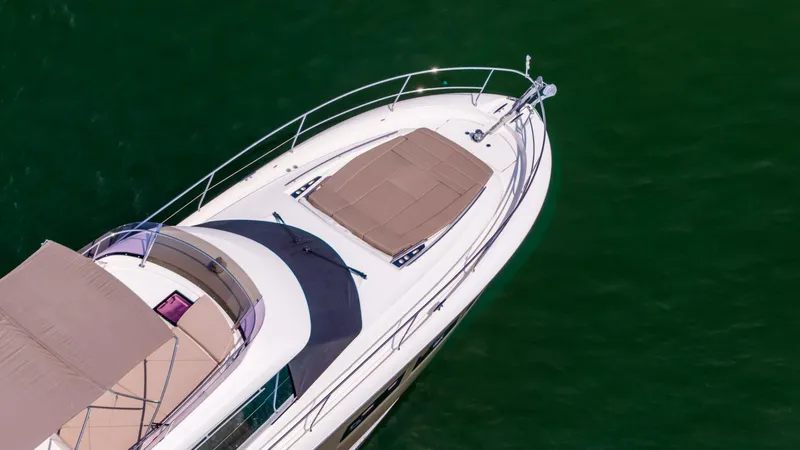Slide: The Image of Prestige 550 Flybridge 2014 - 8