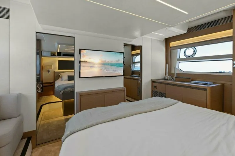 Slide: The Image of Prestige 590 Flybridge 2022 - 22