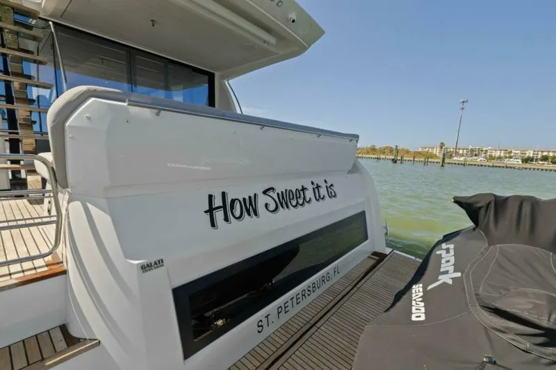 Slide: The Image of Prestige 590 Flybridge 2022 - 4