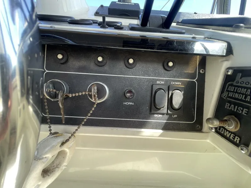 Slide: The Image of Silverton 34 Motor Yacht 1994 - 17