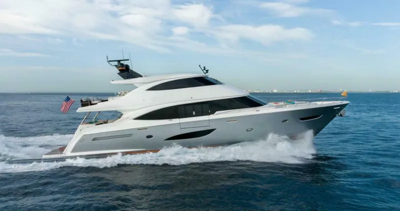 The Image of Viking Enclosed Flybridge 2018 - 0