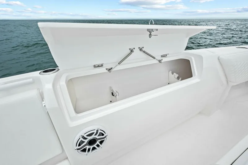 Slide: The Image of Intrepid 407 Nomad SE 2020 - 20