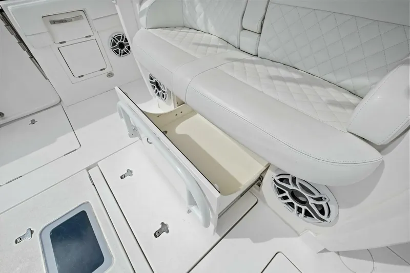 Slide: The Image of Intrepid 407 Nomad SE 2020 - 25