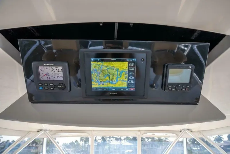Slide: The Image of Viking 66 Convertible 2015 - 21