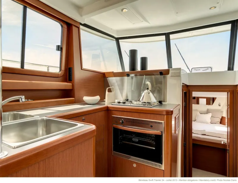 Slide: The Image of Beneteau Swift Trawler 34 2016 - 13