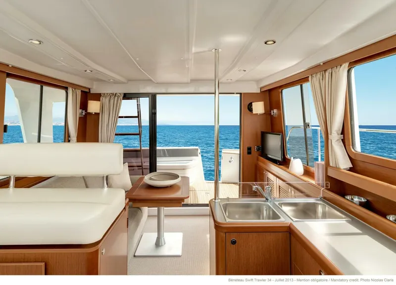 Slide: The Image of Beneteau Swift Trawler 34 2016 - 14