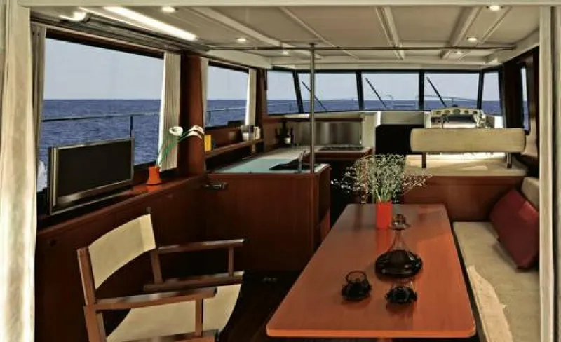 Slide: The Image of Beneteau Swift Trawler 34 2016 - 16