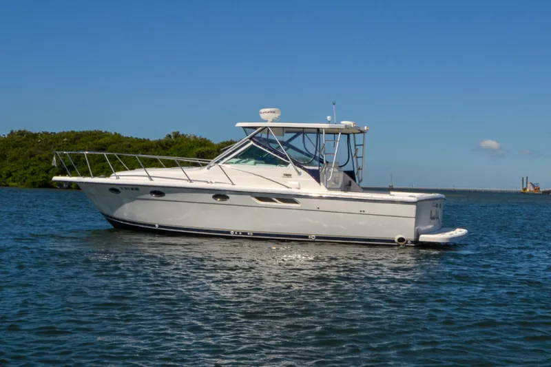 Slide: The Image of Tiara 3100 Open LE 2003 - 43