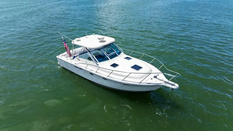 Slide: The Image of Tiara 3100 Open LE 2003 - 46