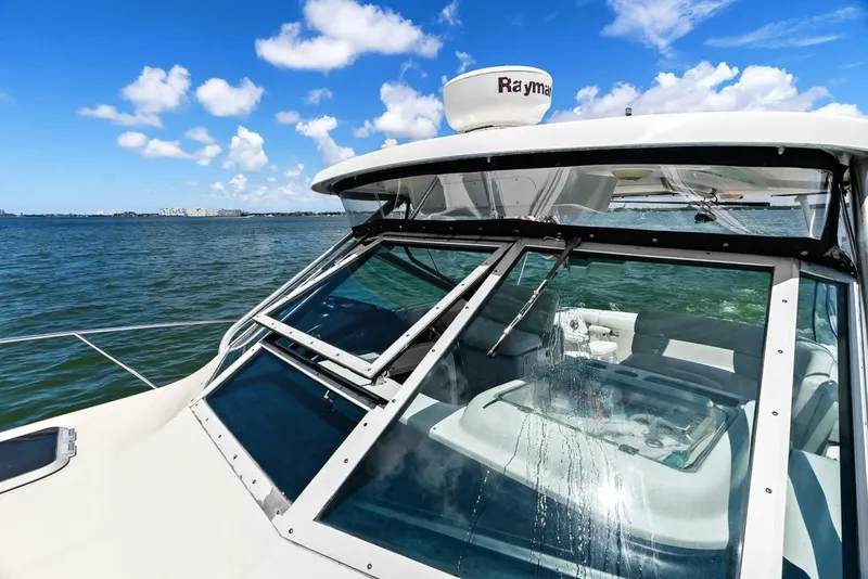 Slide: The Image of Tiara 3100 Open LE 2003 - 77