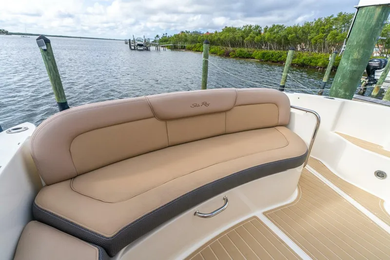 Slide: The Image of Sea Ray 330 Sundancer 2016 - 3