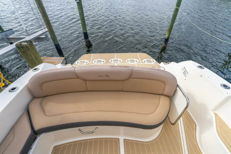 Slide: The Image of Sea Ray 330 Sundancer 2016 - 61