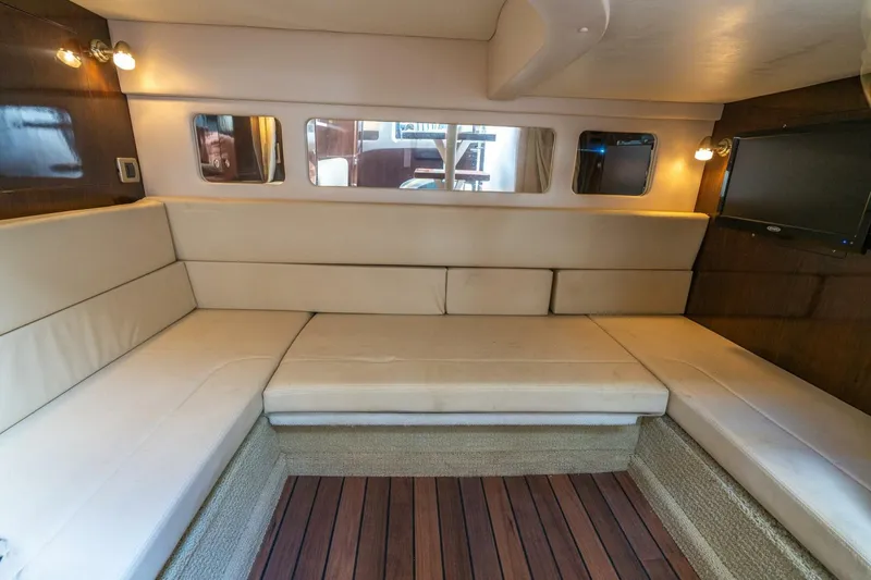 Slide: The Image of Sea Ray 330 Sundancer 2016 - 63