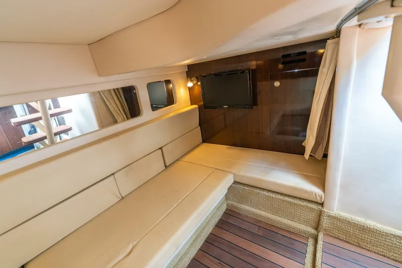 Slide: The Image of Sea Ray 330 Sundancer 2016 - 64