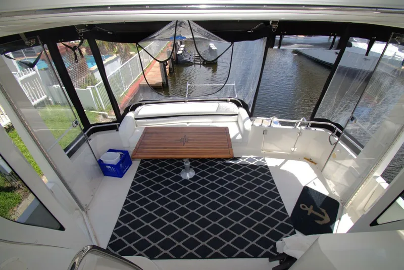 Slide: The Image of Carver Yachts 444 Cockpit Motor Yacht 2005 - 14