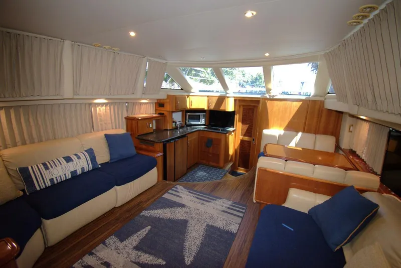 Slide: The Image of Carver Yachts 444 Cockpit Motor Yacht 2005 - 21