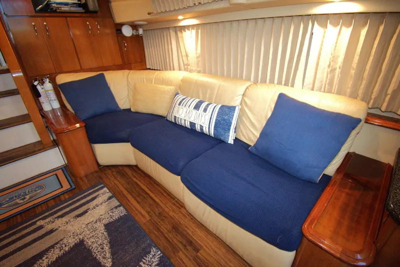 Slide: The Image of Carver Yachts 444 Cockpit Motor Yacht 2005 - 24