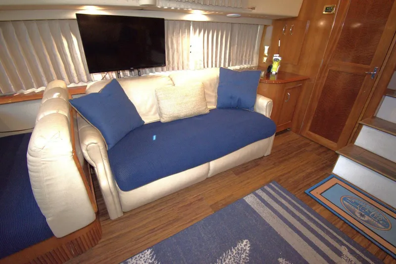 Slide: The Image of Carver Yachts 444 Cockpit Motor Yacht 2005 - 26