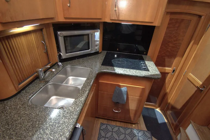 Slide: The Image of Carver Yachts 444 Cockpit Motor Yacht 2005 - 30
