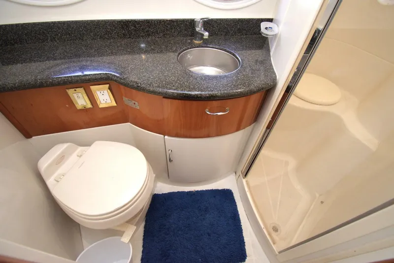 Slide: The Image of Carver Yachts 444 Cockpit Motor Yacht 2005 - 34