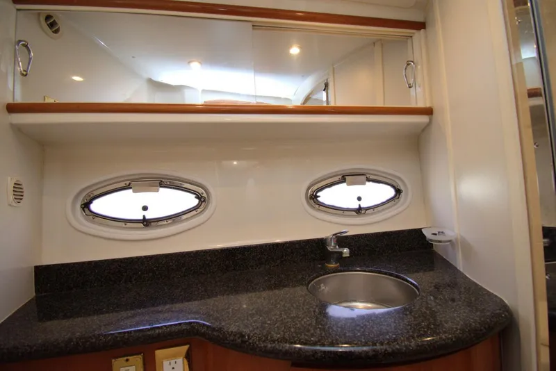 Slide: The Image of Carver Yachts 444 Cockpit Motor Yacht 2005 - 35