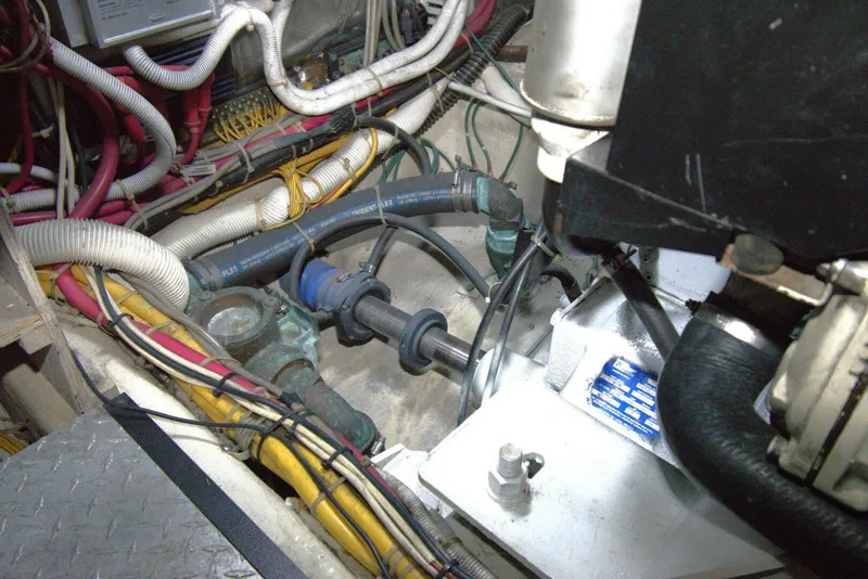 Slide: The Image of Carver Yachts 444 Cockpit Motor Yacht 2005 - 47