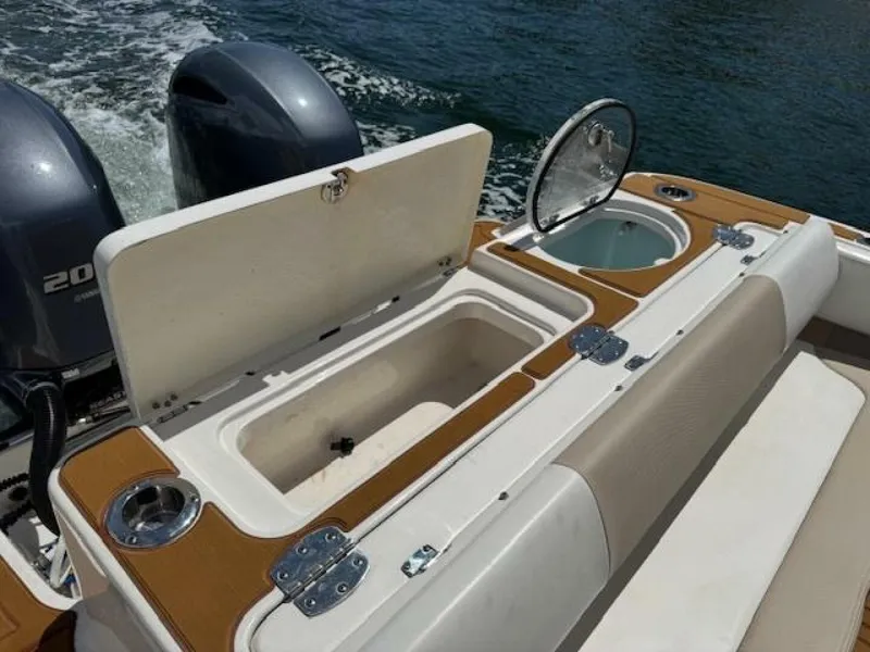 Slide: The Image of Robalo R242 Center Console 2021 - 10