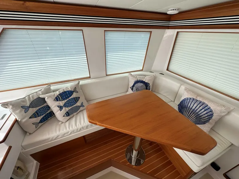 Slide: The Image of Marlow Explorer 49E-CB 2018 - 5