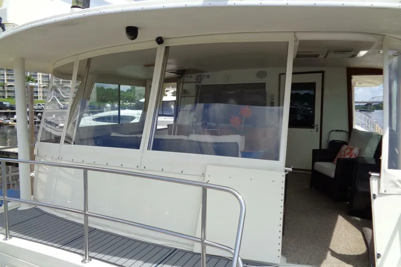 Slide: The Image of Hatteras 70 Cockpit Motor Yacht 1987 - 16