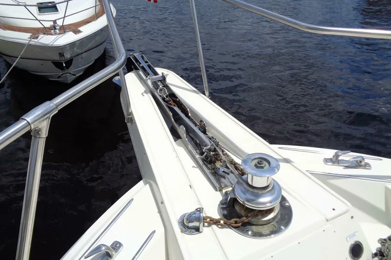 Slide: The Image of Hatteras 70 Cockpit Motor Yacht 1987 - 29