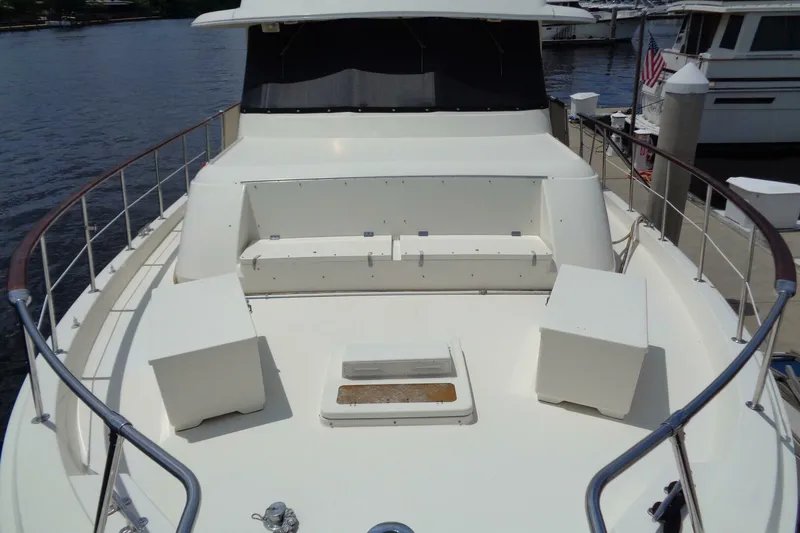 Slide: The Image of Hatteras 70 Cockpit Motor Yacht 1987 - 30
