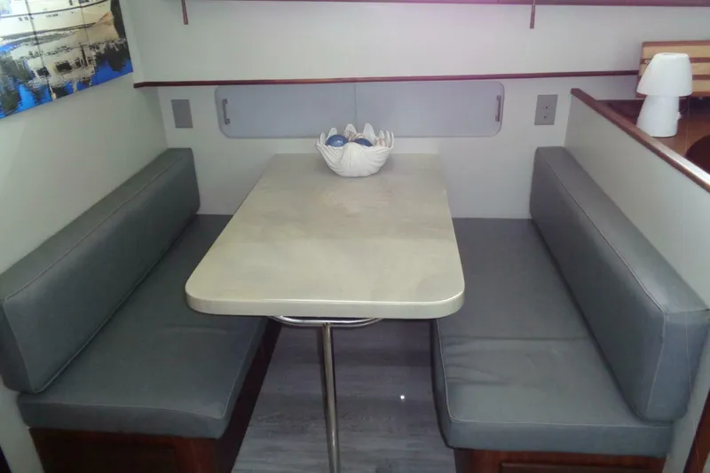 Slide: The Image of Hatteras 70 Cockpit Motor Yacht 1987 - 47