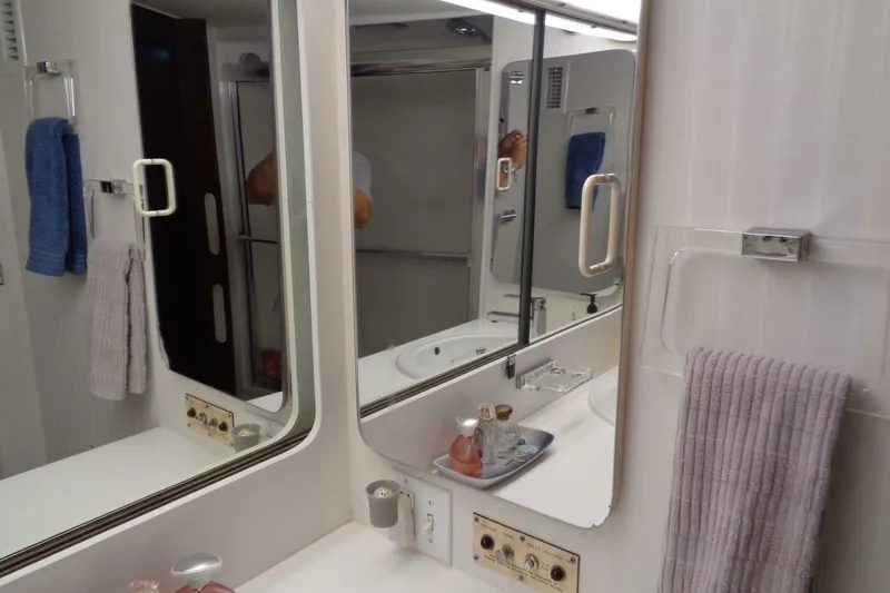 Slide: The Image of Hatteras 70 Cockpit Motor Yacht 1987 - 94