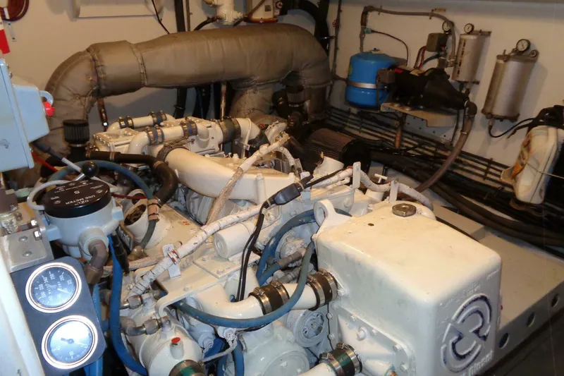 Slide: The Image of Hatteras 70 Cockpit Motor Yacht 1987 - 95