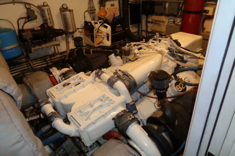 Slide: The Image of Hatteras 70 Cockpit Motor Yacht 1987 - 98