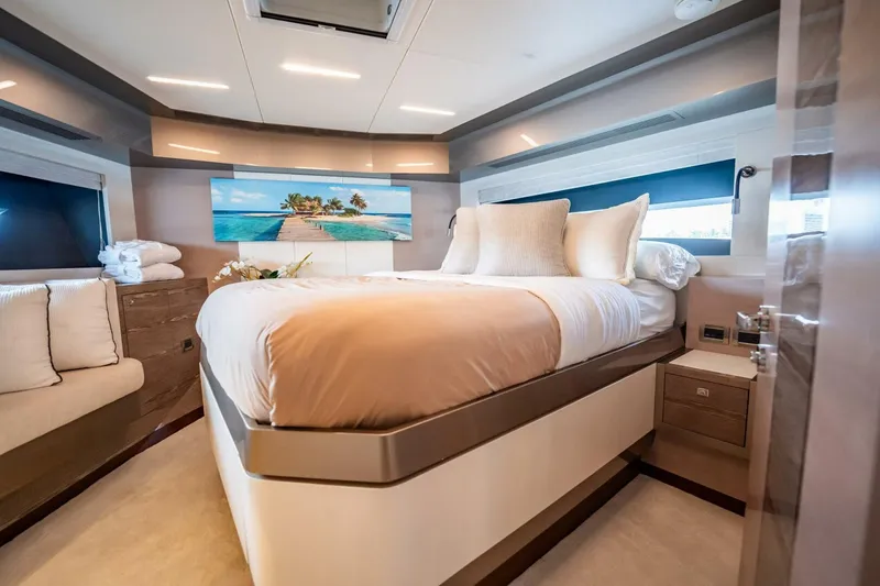 Slide: The Image of Ocean Alexander 27 Explorer 2021 - 42