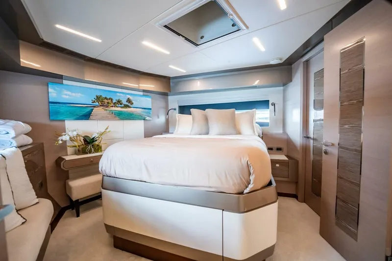 Slide: The Image of Ocean Alexander 27 Explorer 2021 - 43